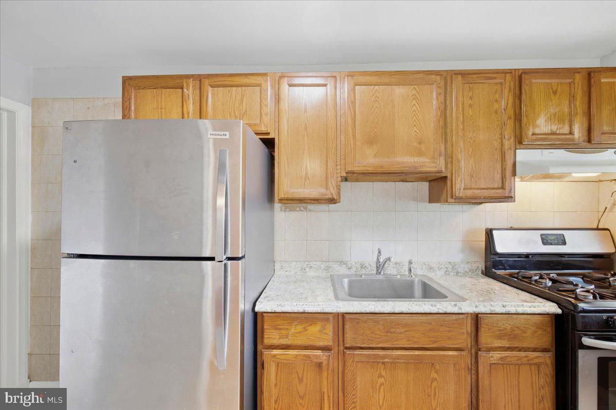3725 Elmley Ave Property Photo 8