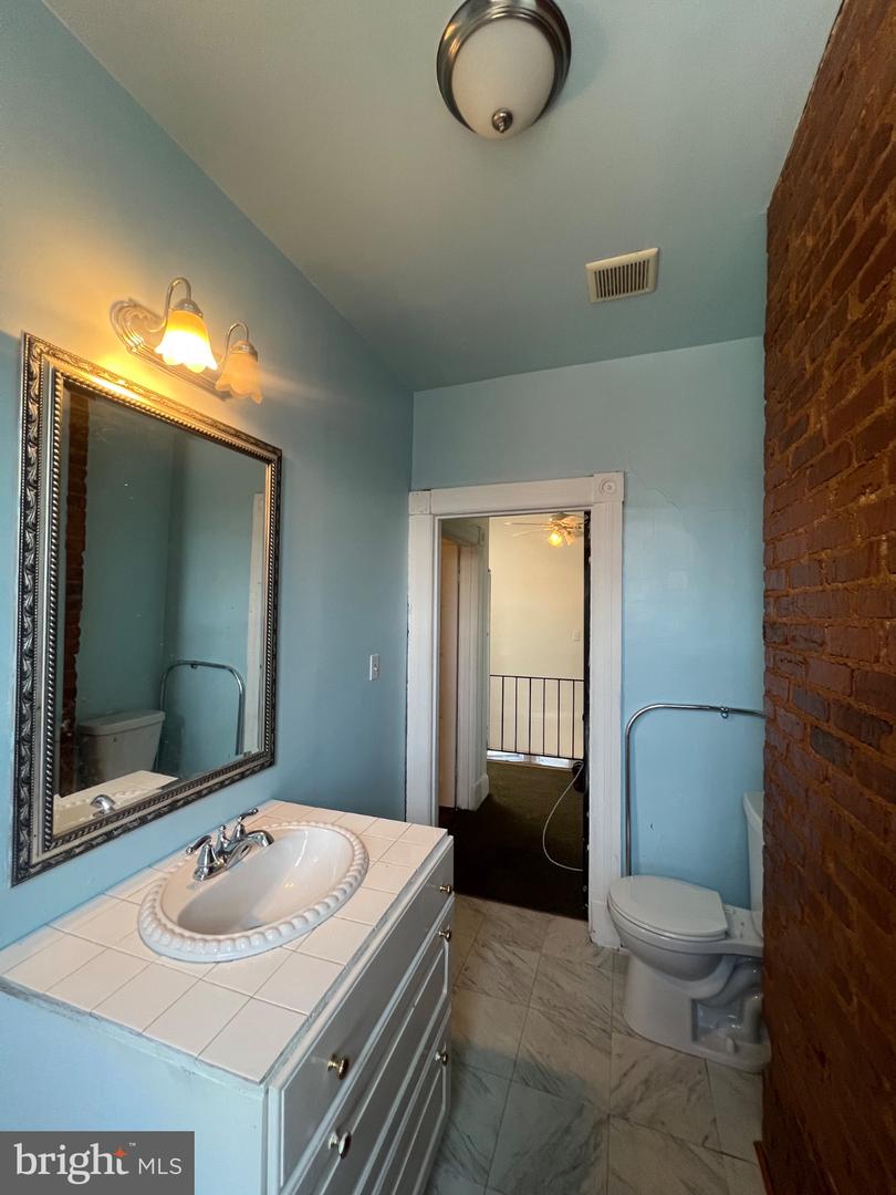 2014 Park Ave Property Photo 15
