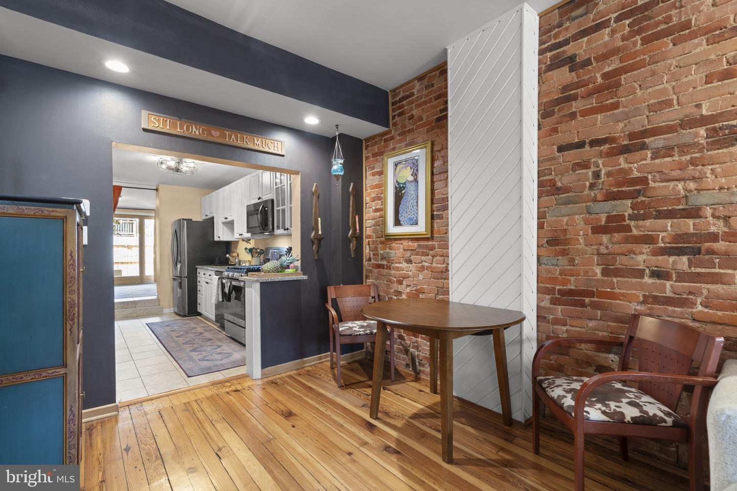 1702 Jackson St Property Photo 8