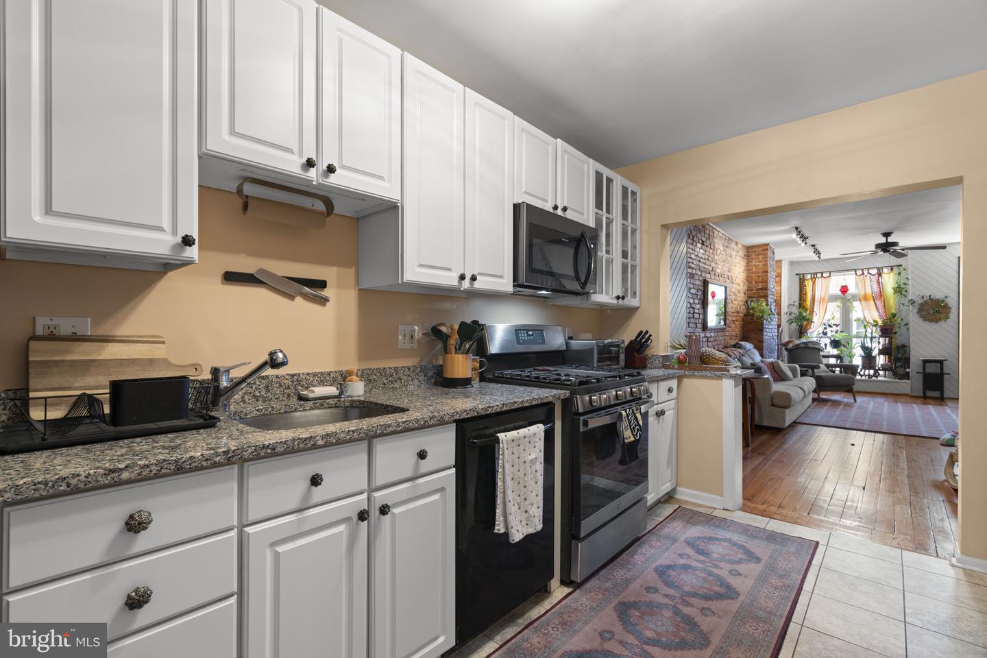 1702 Jackson St Property Photo 13