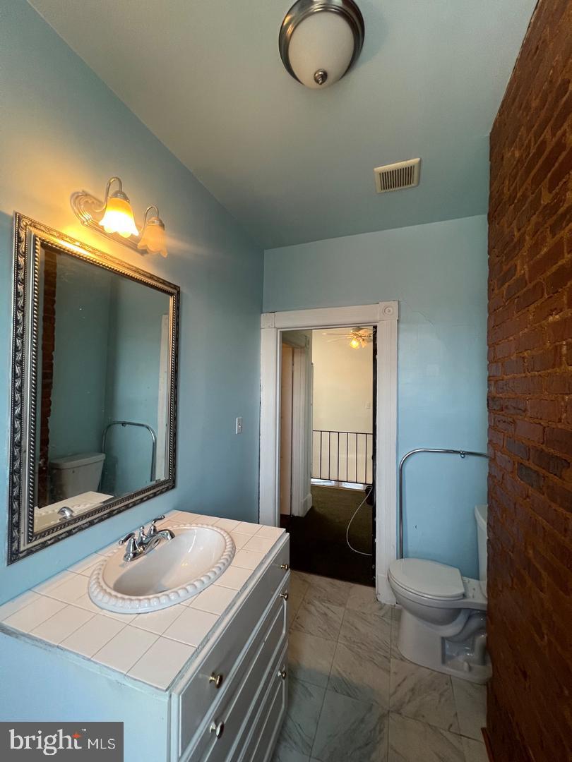 2014 Park Ave Property Photo 15