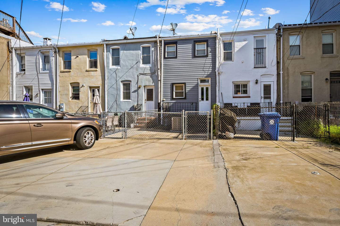 1411 E Clement St Property Photo 23