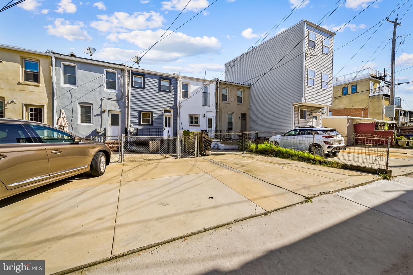1411 E Clement St Property Photo 24