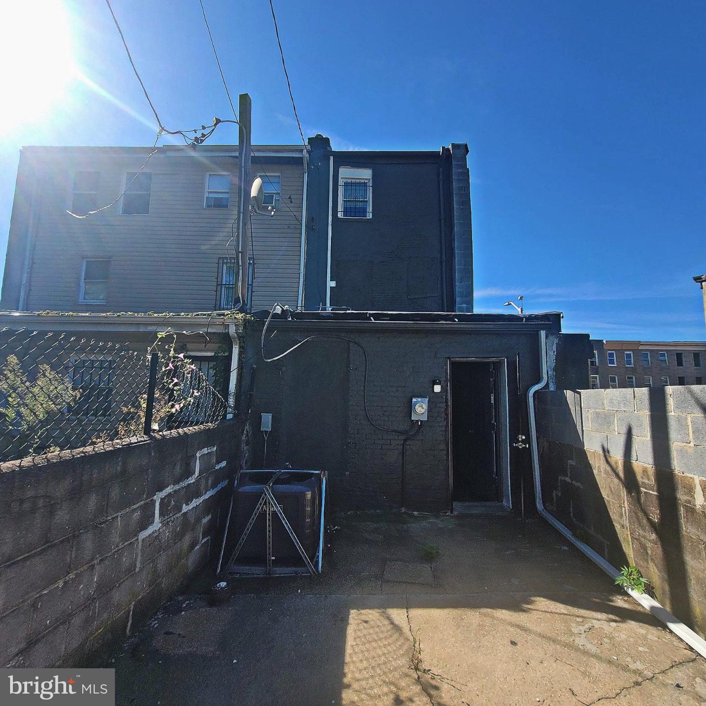1816 Mchenry St Property Photo 3