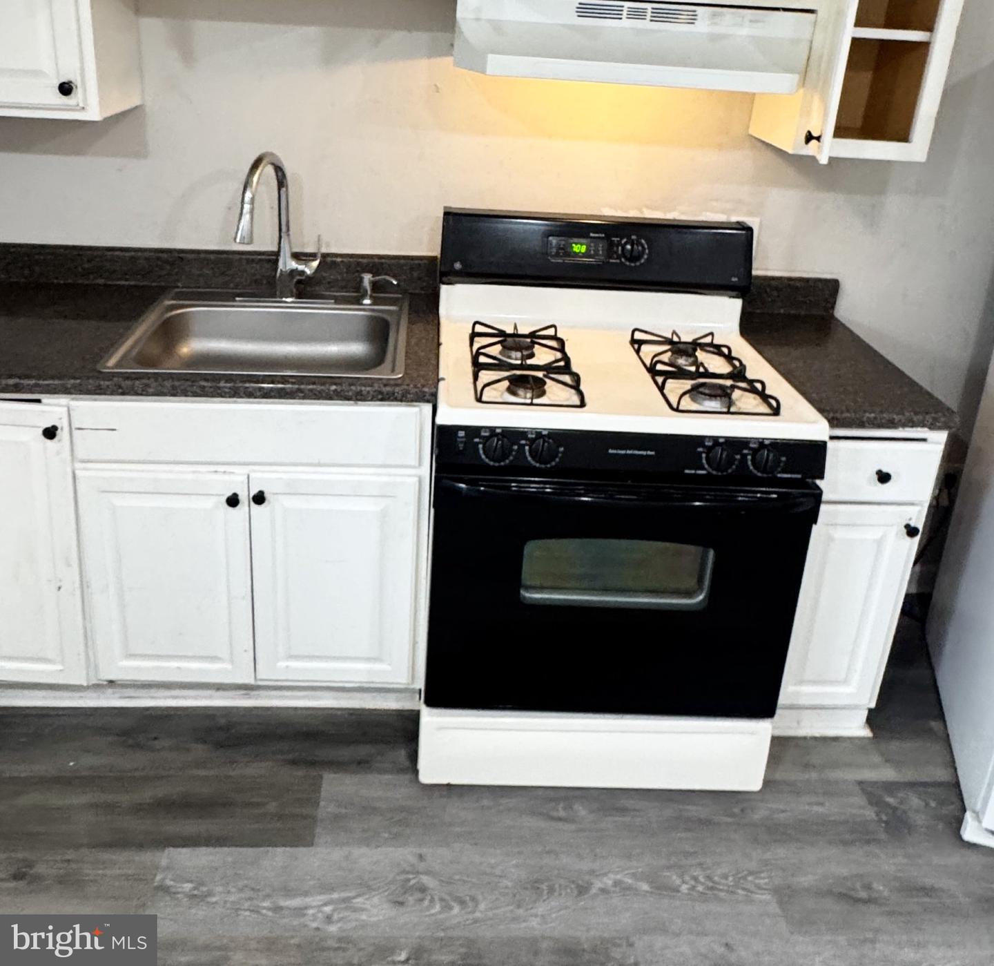 1816 Mchenry St Property Photo 11