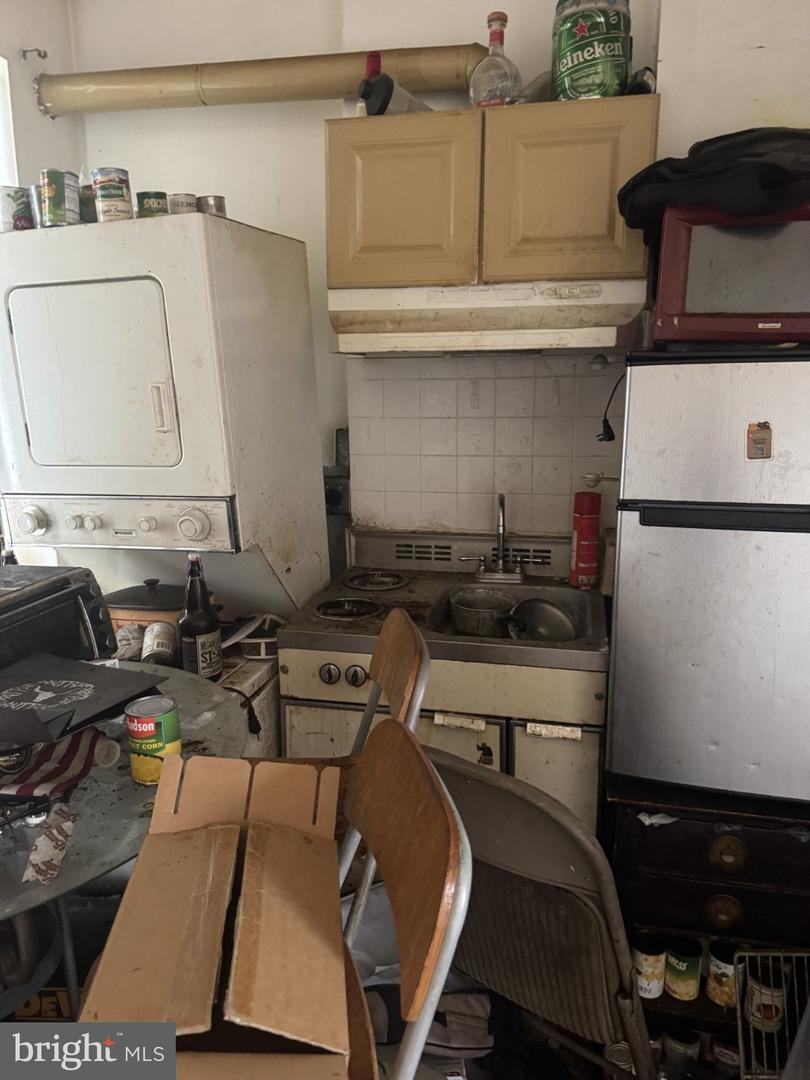 1618 Gough St Property Photo 20