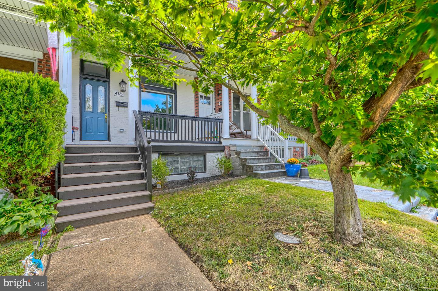 4329 FALLS RD Property Photo 1