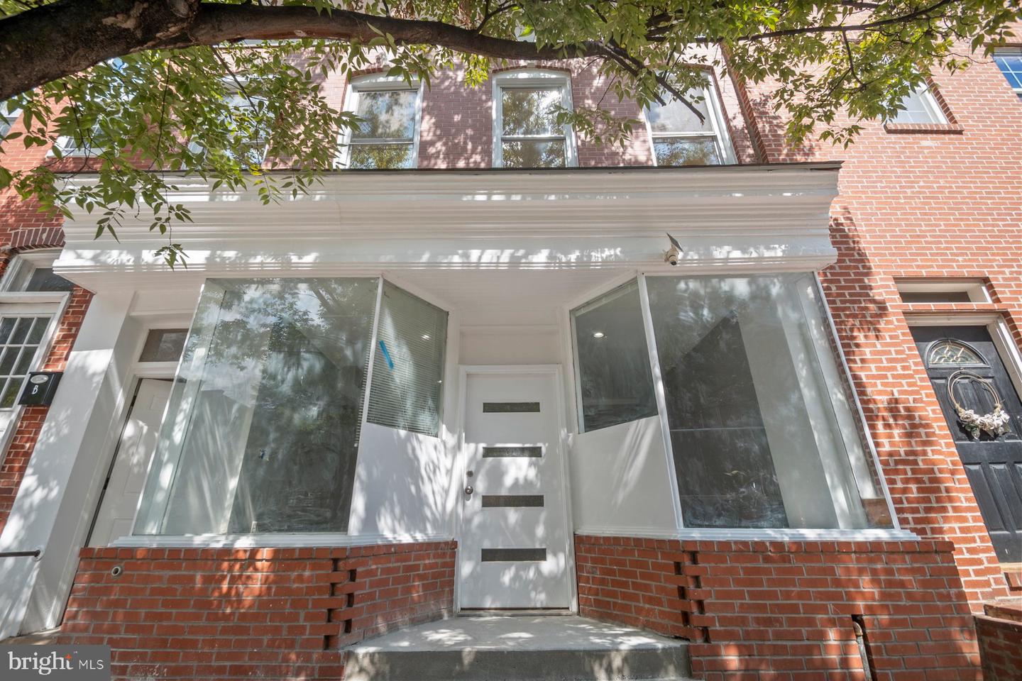 880 WASHINGTON BLVD Property Photo 1