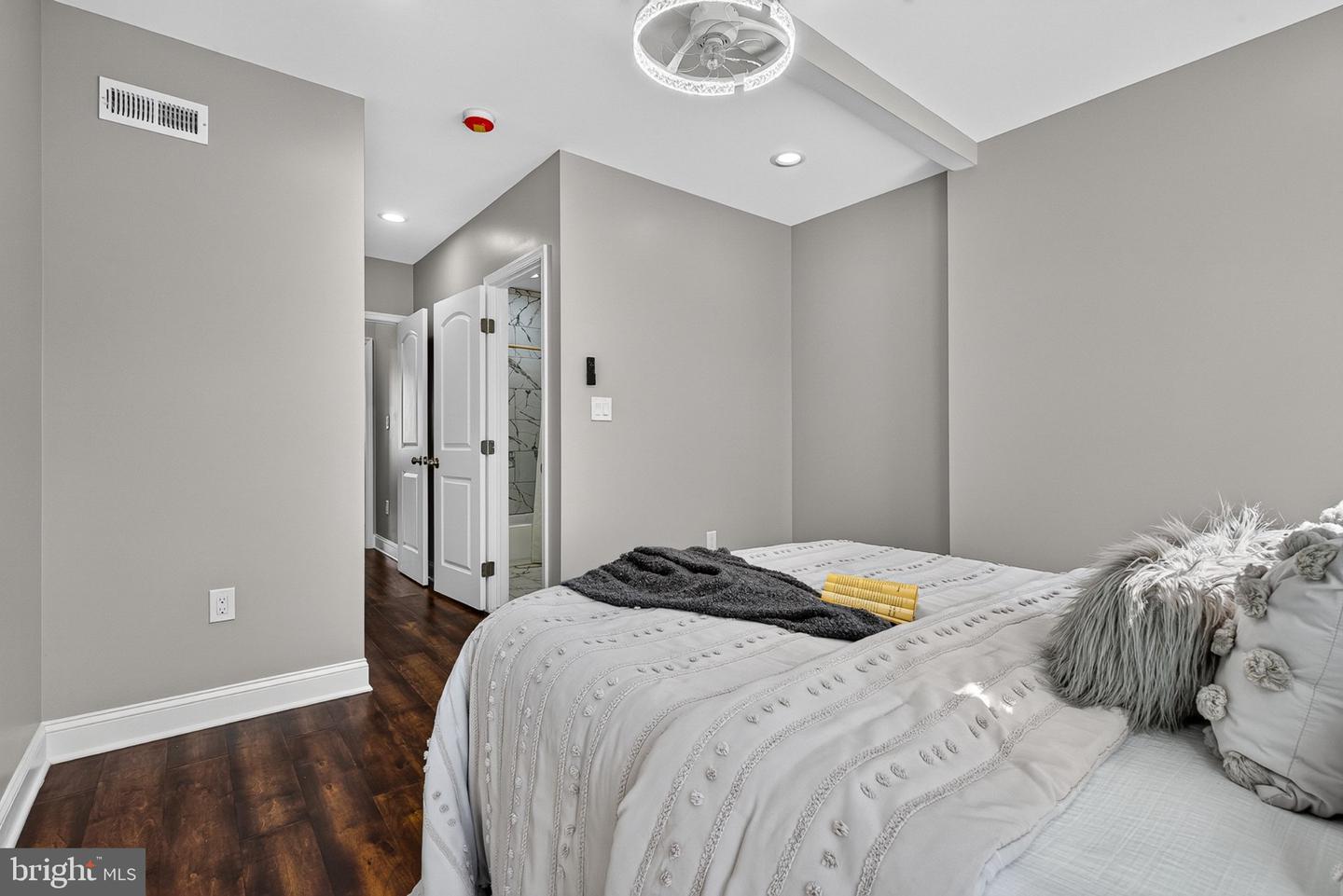 1823 E Federal St Property Photo 21