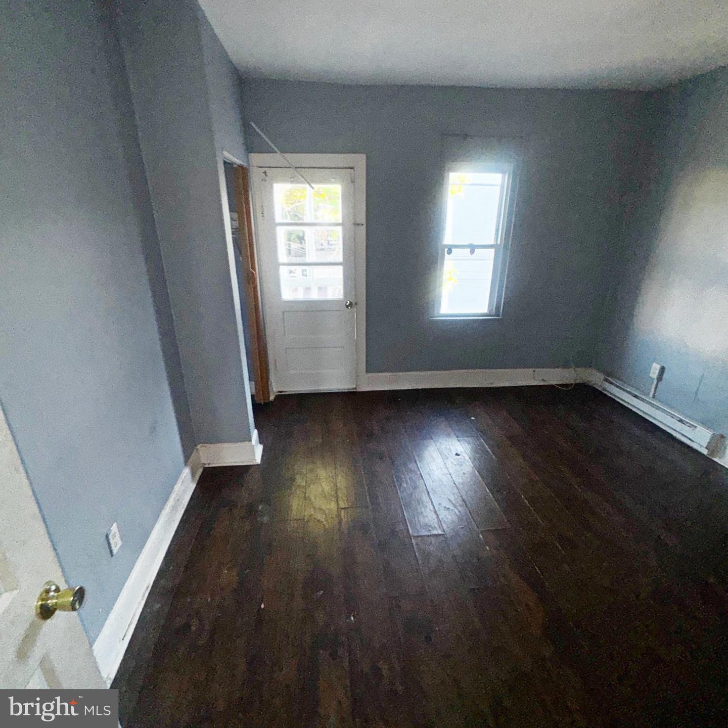 2636 Mcelderry St Property Photo 9