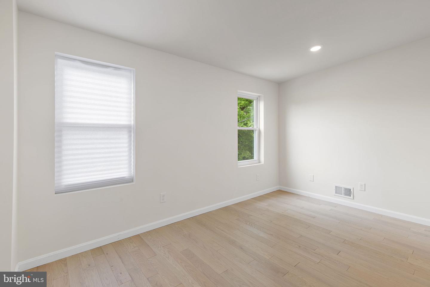 3206 Elmley Ave Property Photo 10