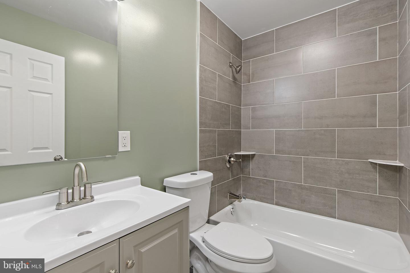 3206 Elmley Ave Property Photo 12