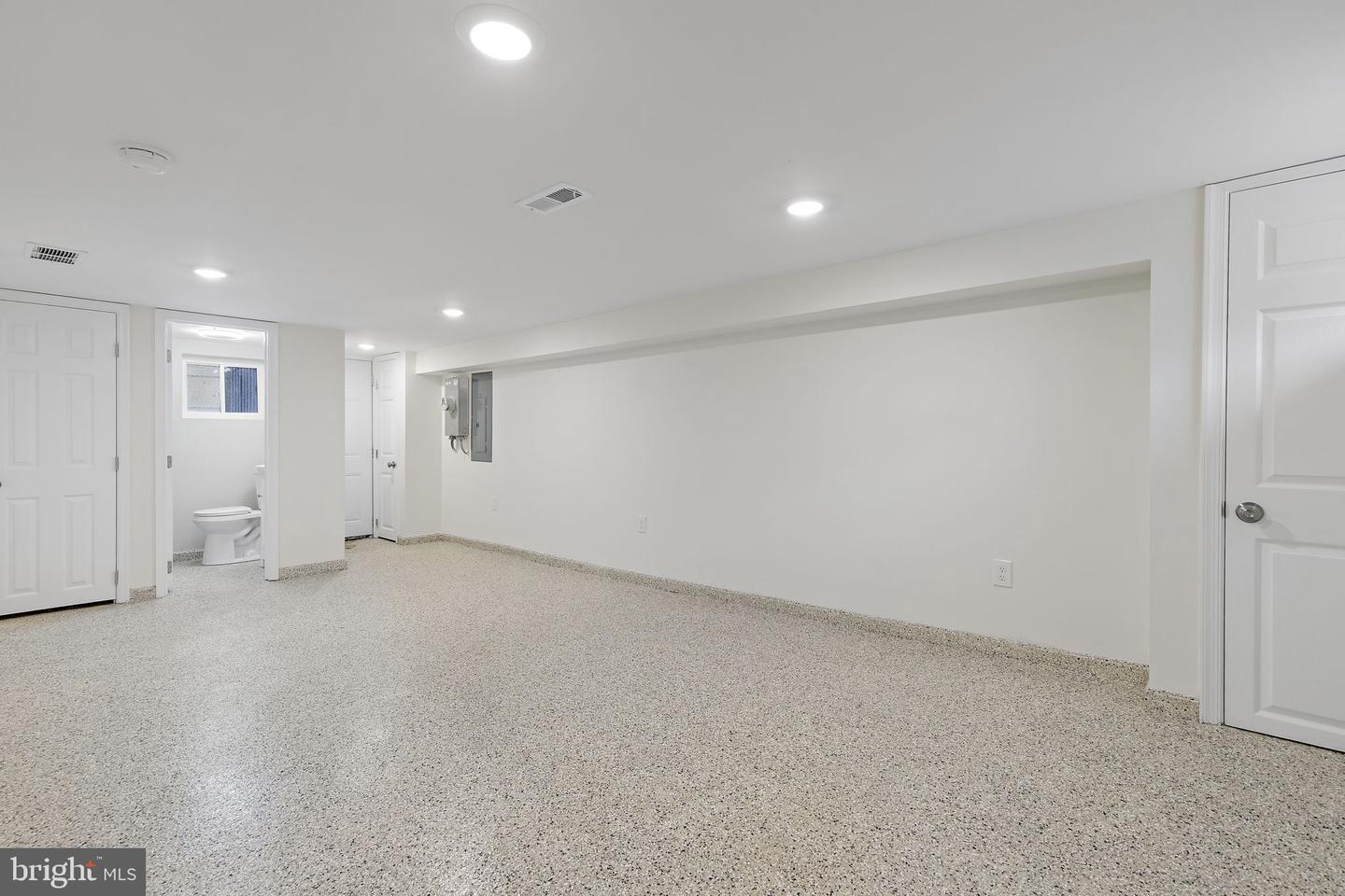 3206 Elmley Ave Property Photo 13