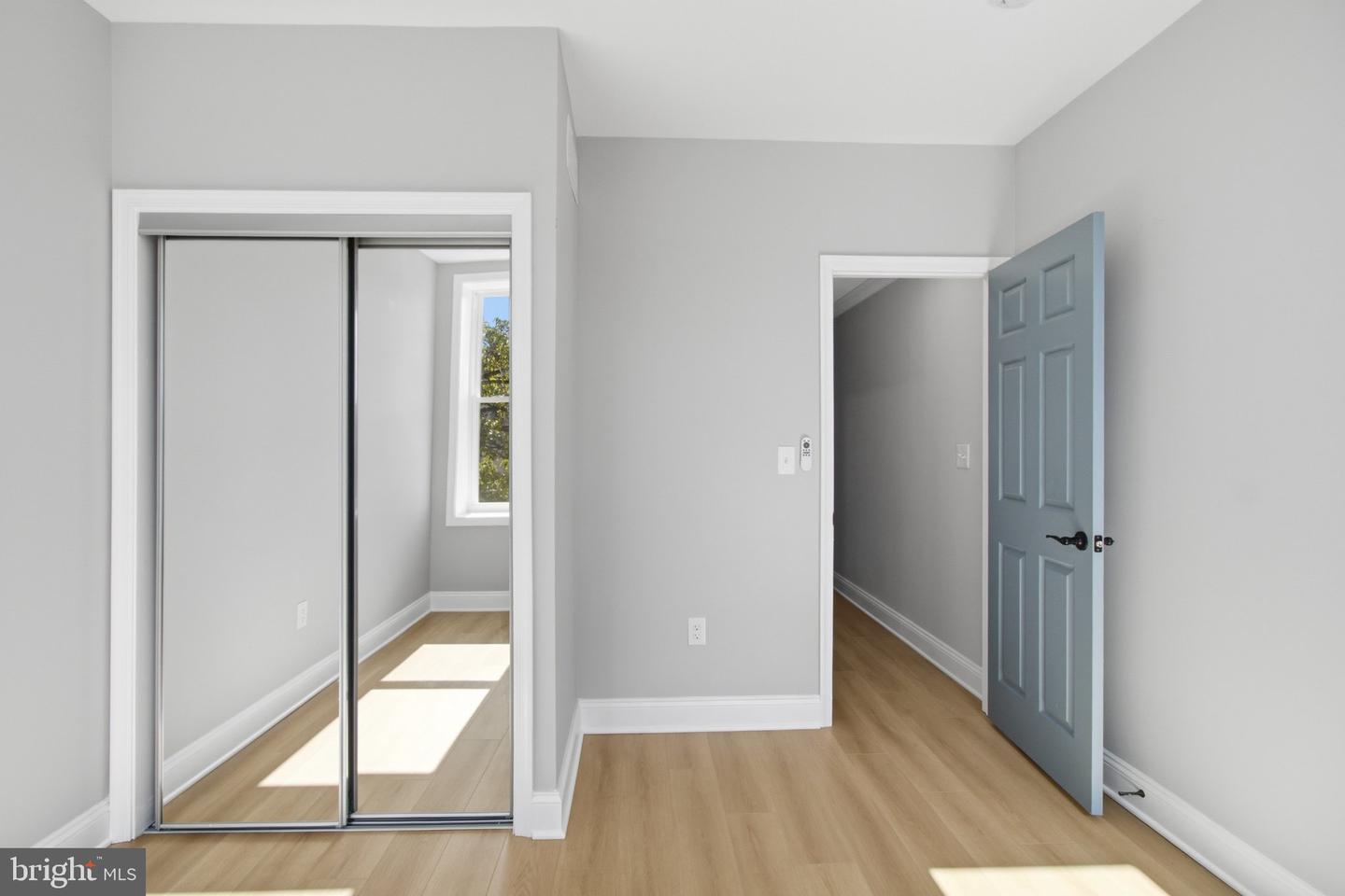 2122 Jefferson St Property Photo 15