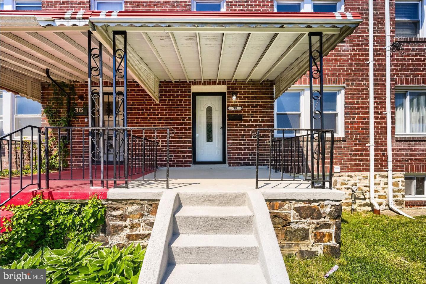 38 N BERNICE AVE Property Photo 1