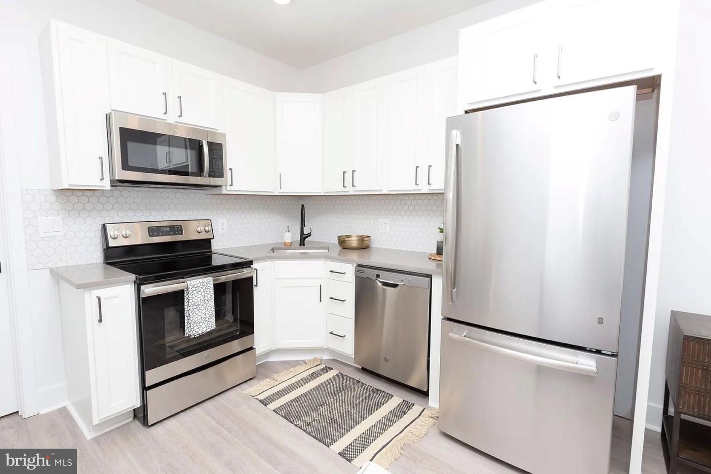 1742 FLEET ST #203 Property Photo 1