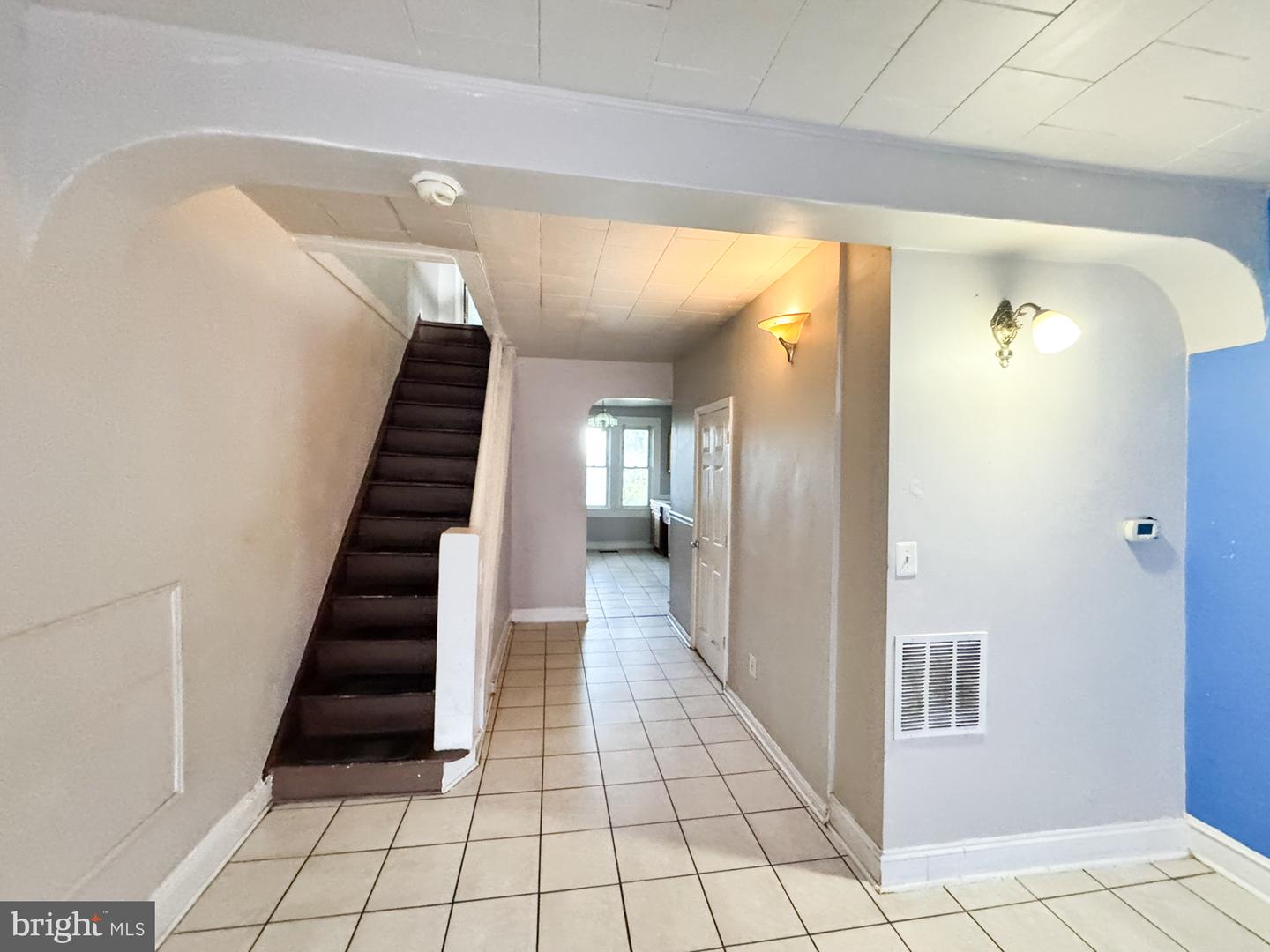 3732 E Lombard St Property Photo 5