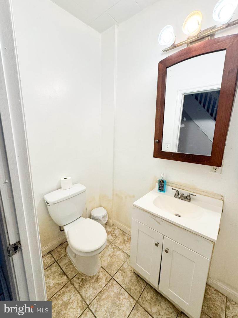 3732 E Lombard St Property Photo 9