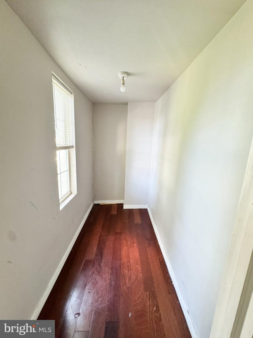 3732 E Lombard St Property Photo 11