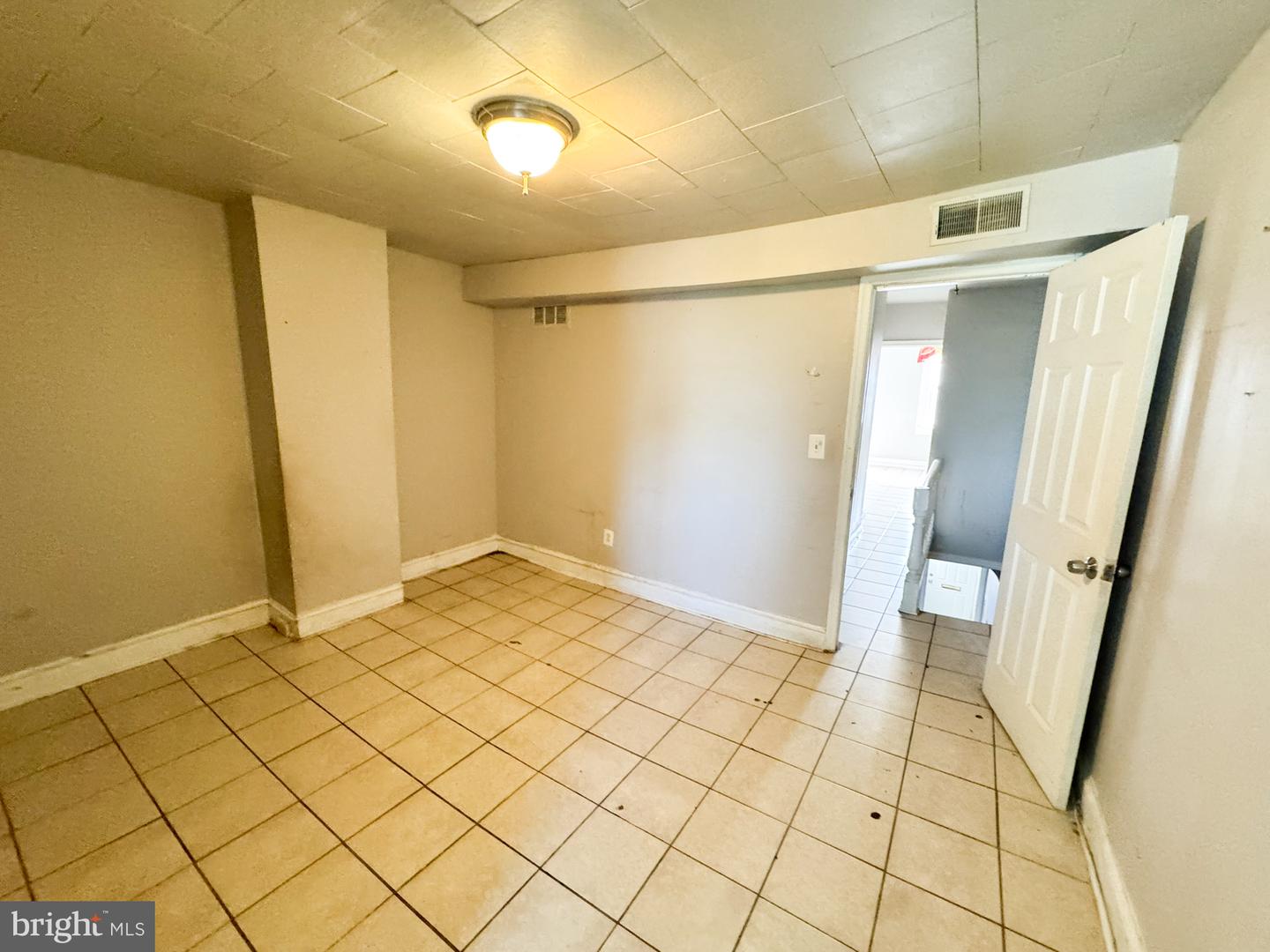 3732 E Lombard St Property Photo 12
