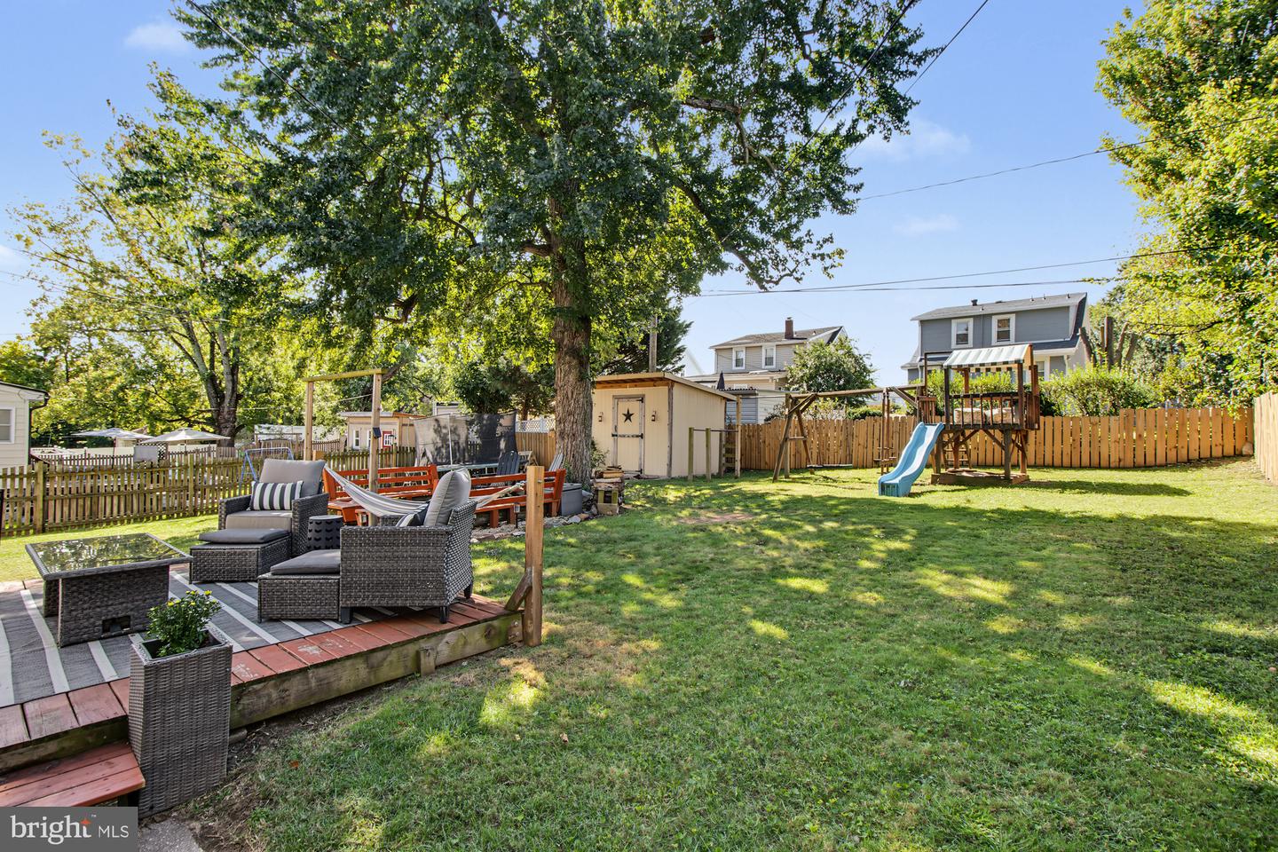 2811 Pinewood Ave Property Photo 41