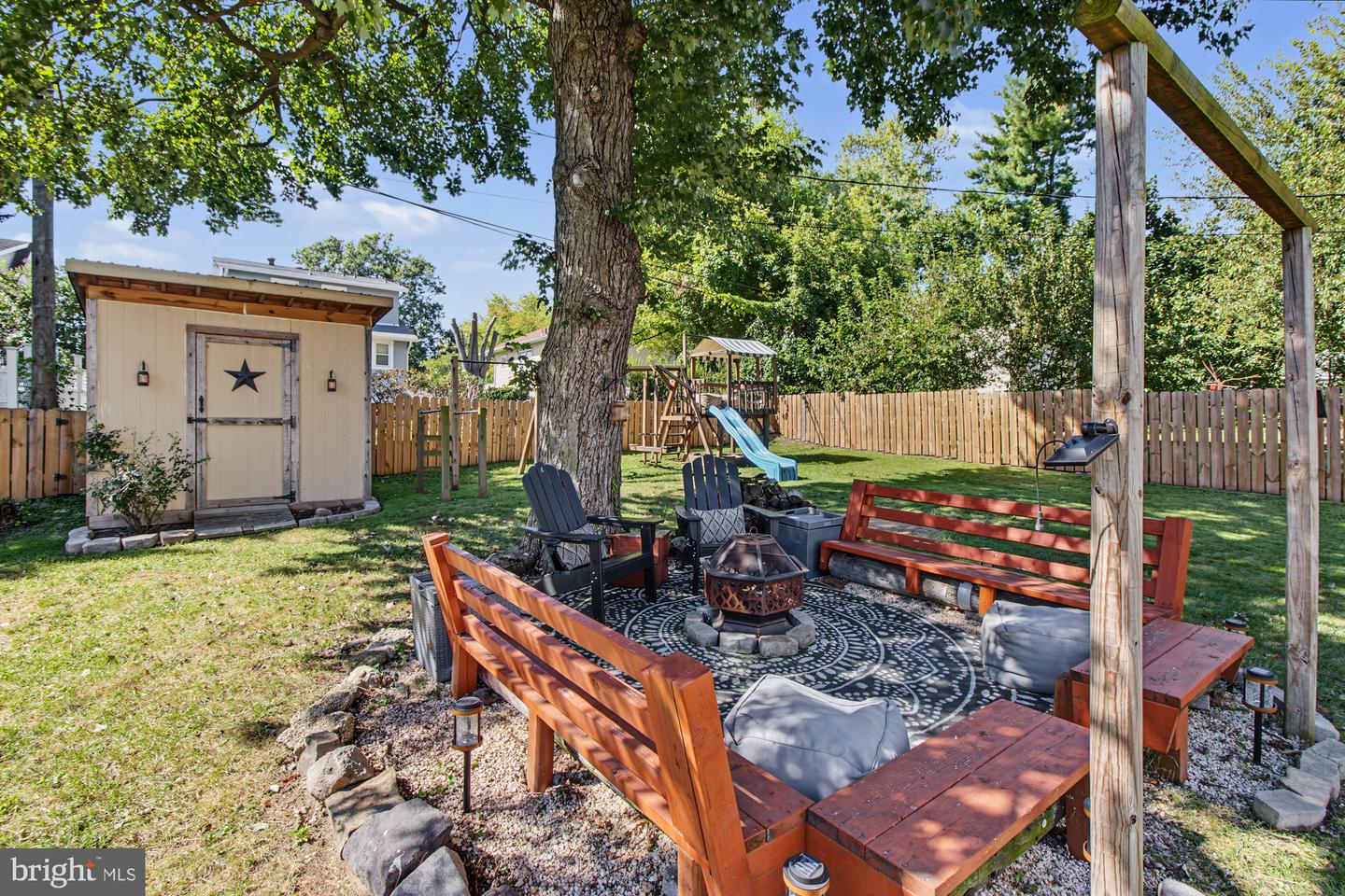 2811 Pinewood Ave Property Photo 43