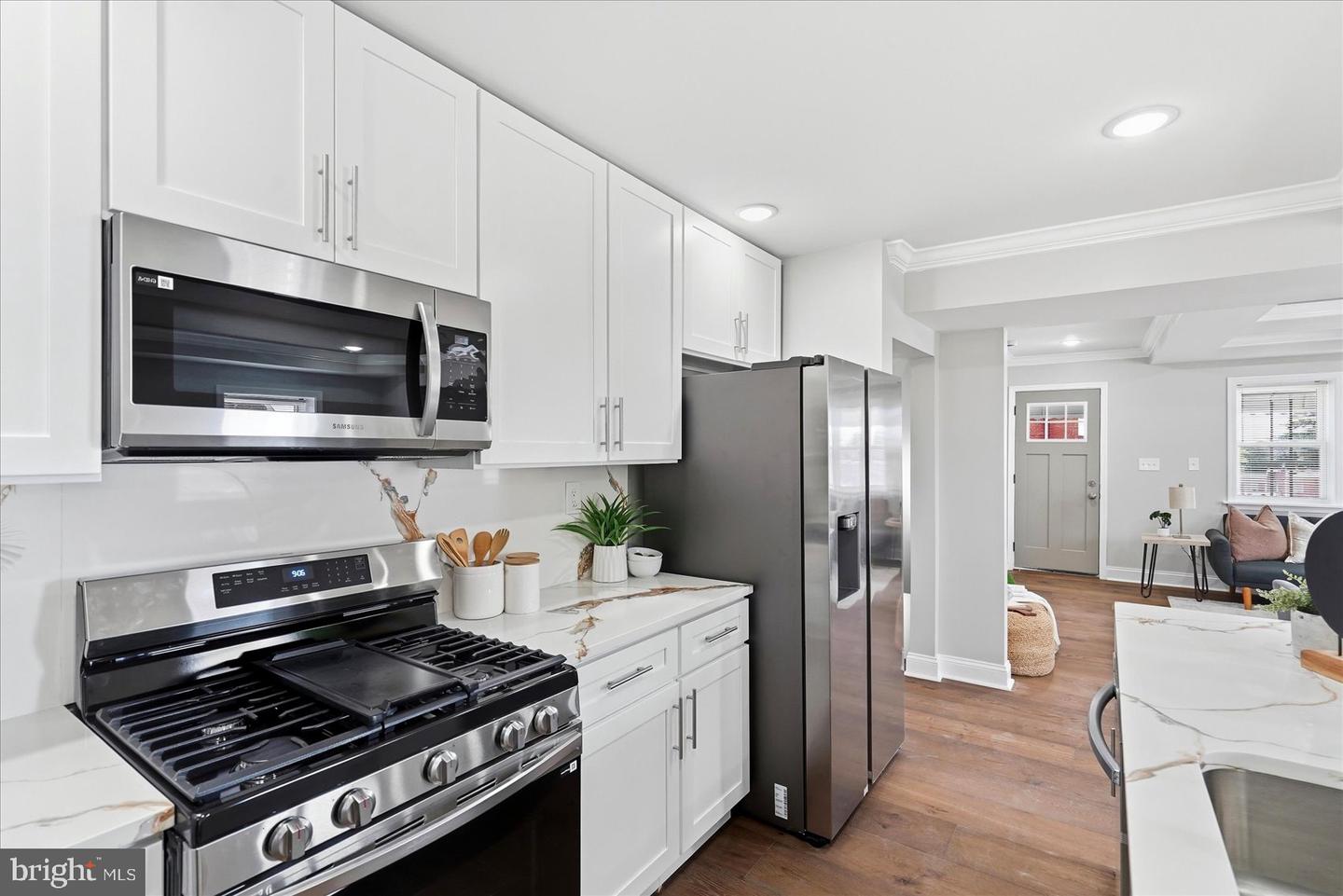 1000 Mount Holly St Property Photo 19