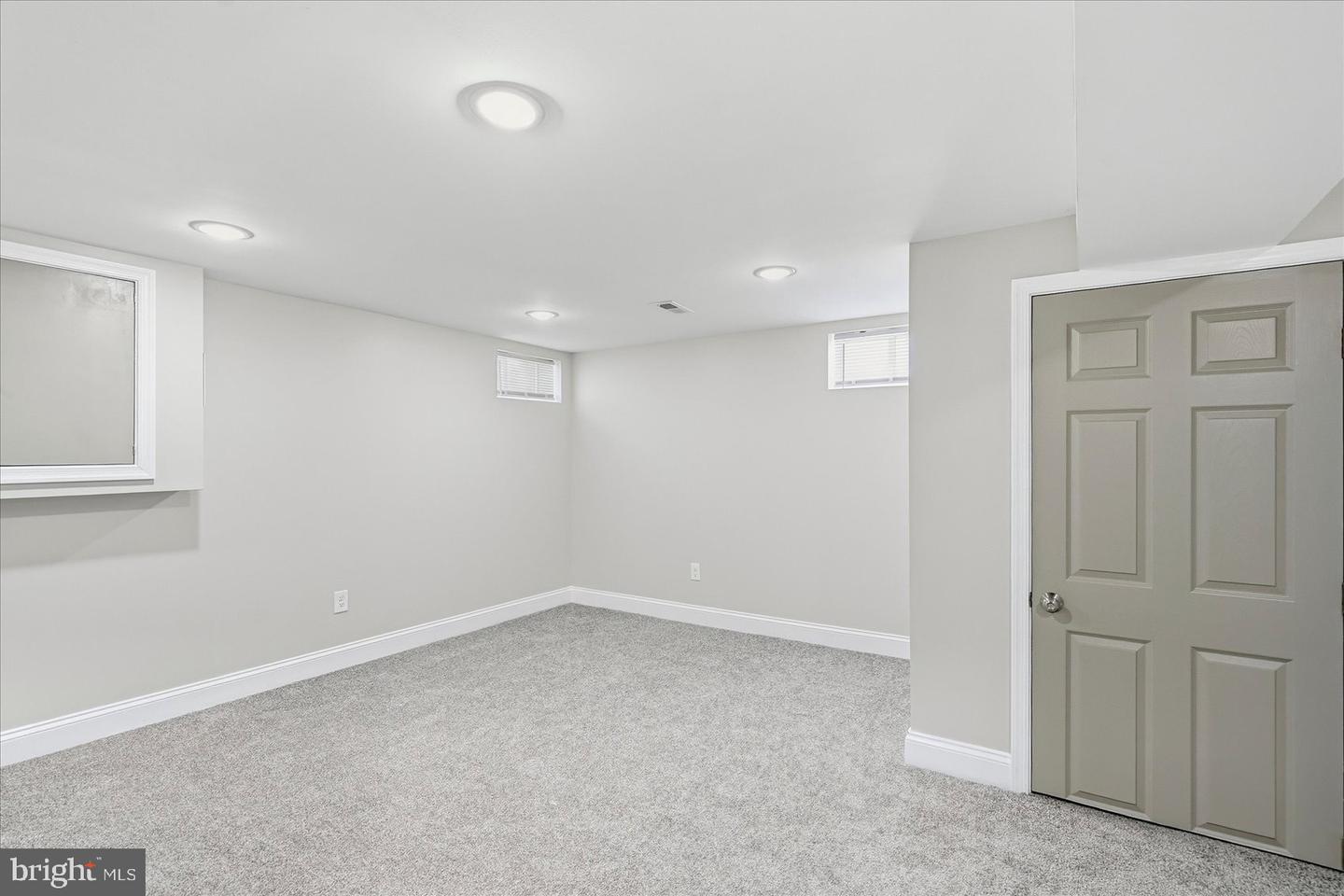 1000 Mount Holly St Property Photo 22