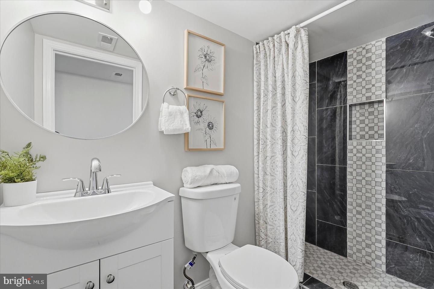 1000 Mount Holly St Property Photo 26