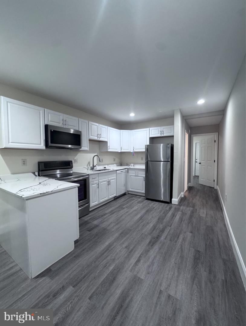 2118 WILHELM ST Property Photo 1