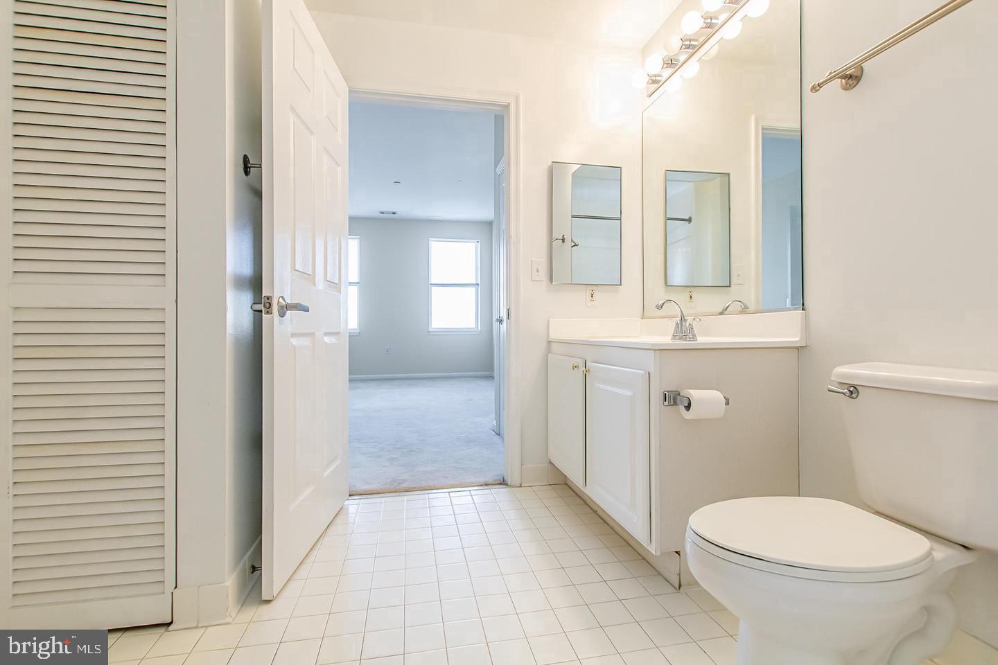 23 Pierside Dr #229 Property Photo 16