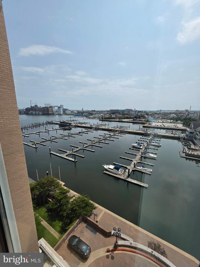 100 Harborview Dr #906 Property Photo 13