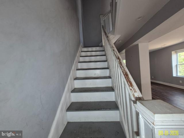 4901 Litchfield Ave Property Photo 13