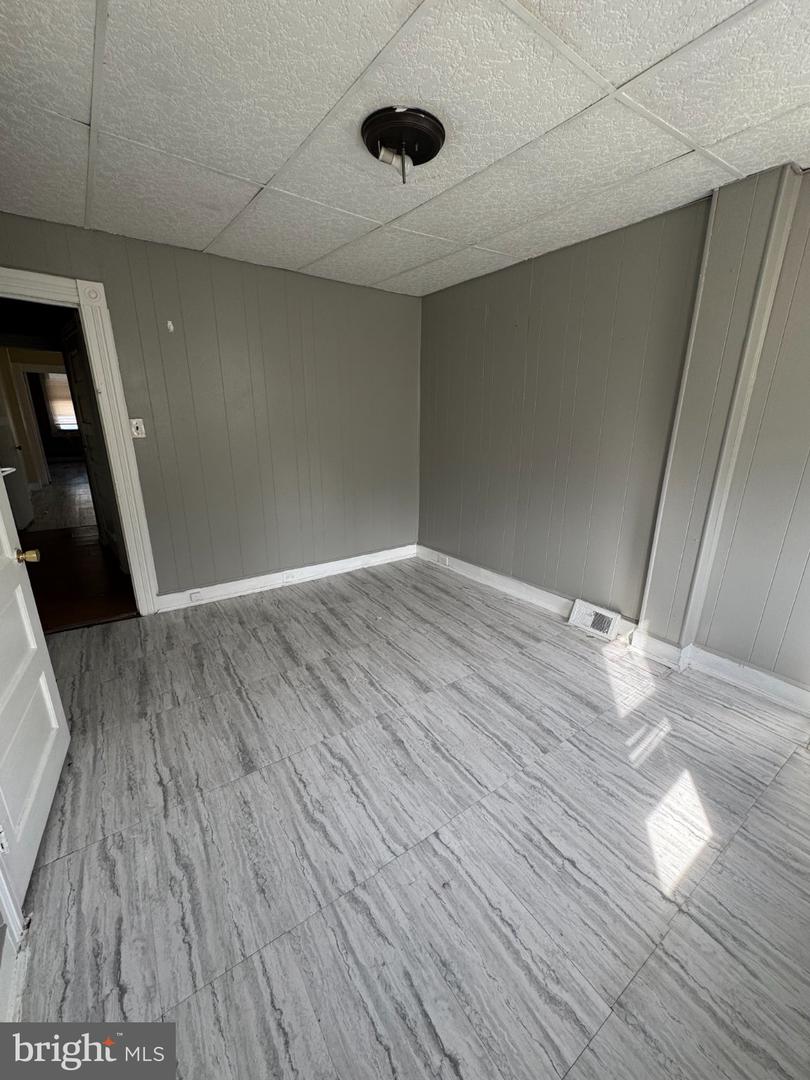 825 N Belnord Ave Property Photo 25