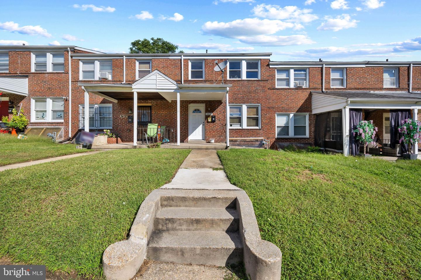 3434 Mayfield Ave Property Photo 1