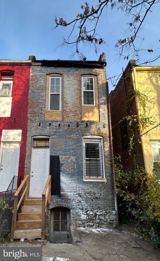 1608 Appleton St Property Photo 2