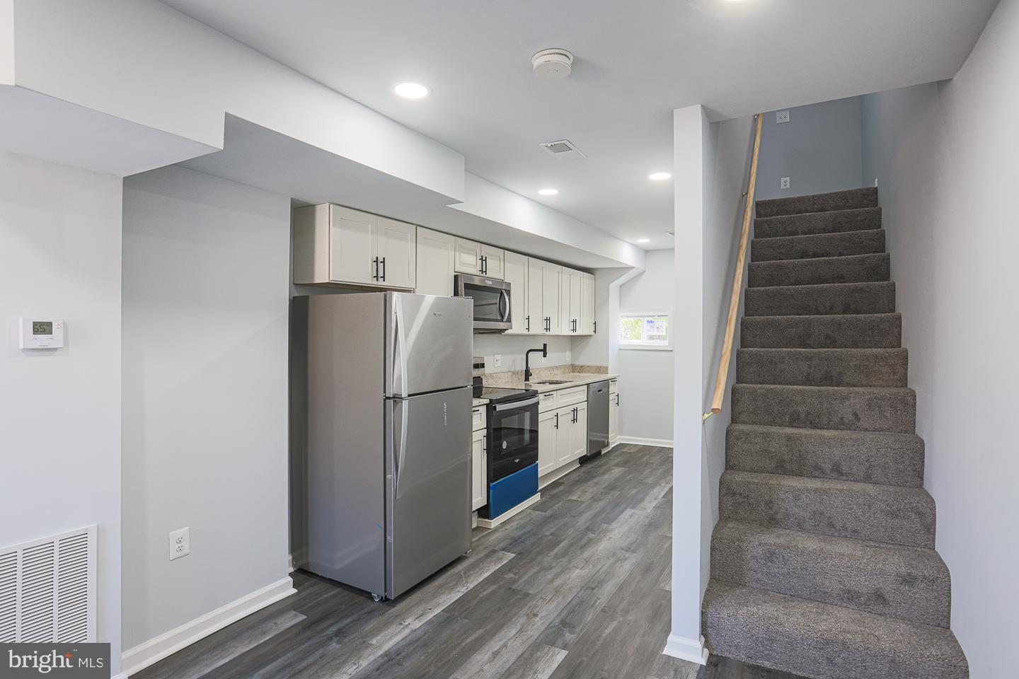 1318 N Spring St Property Photo 19
