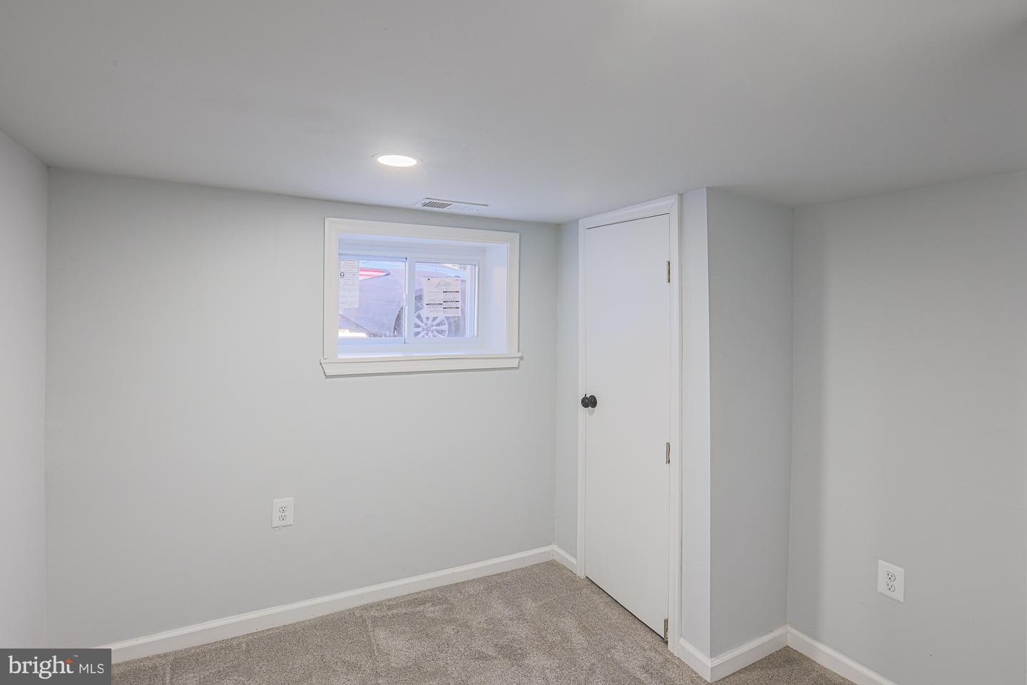 1318 N Spring St Property Photo 30