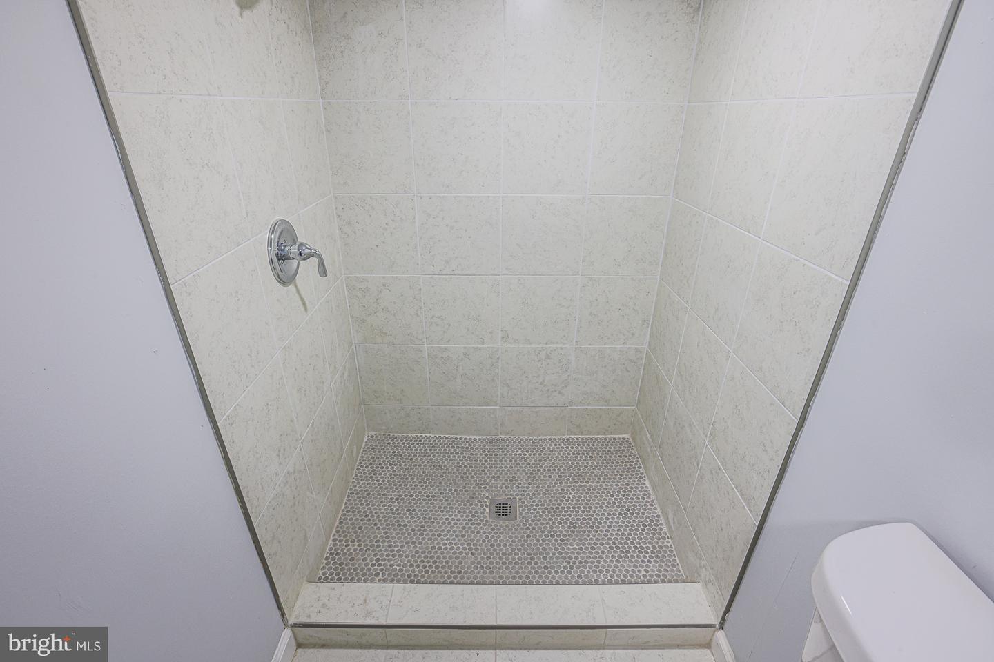 1318 N Spring St Property Photo 34
