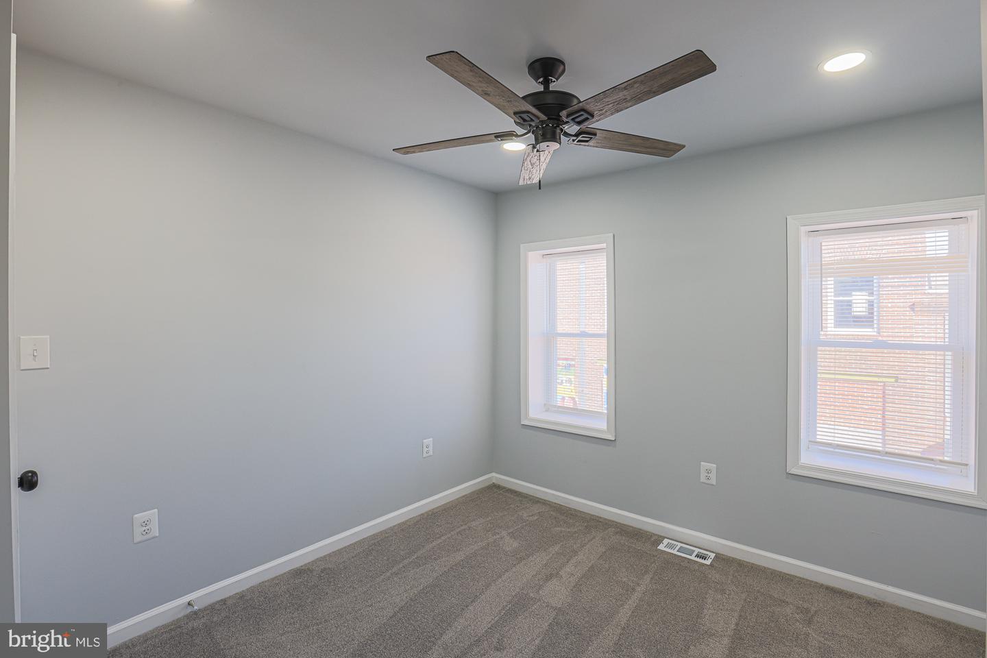1318 N Spring St Property Photo 45