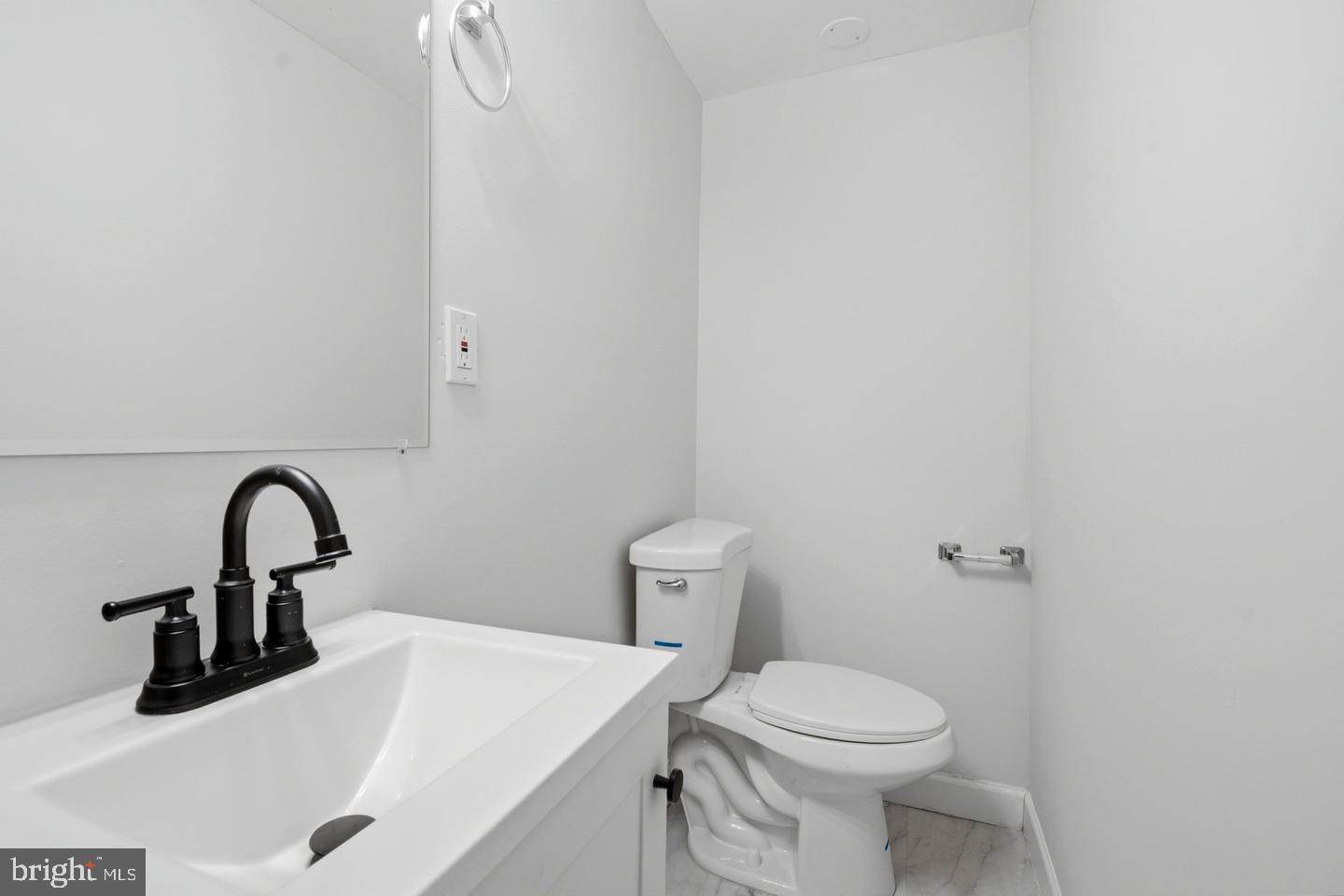 1229 W Saratoga St Property Photo 10