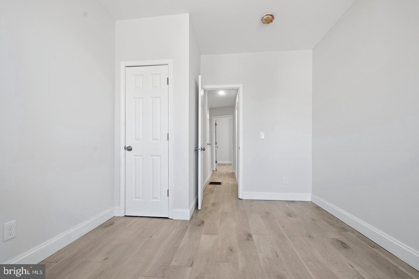 1229 W Saratoga St Property Photo 14