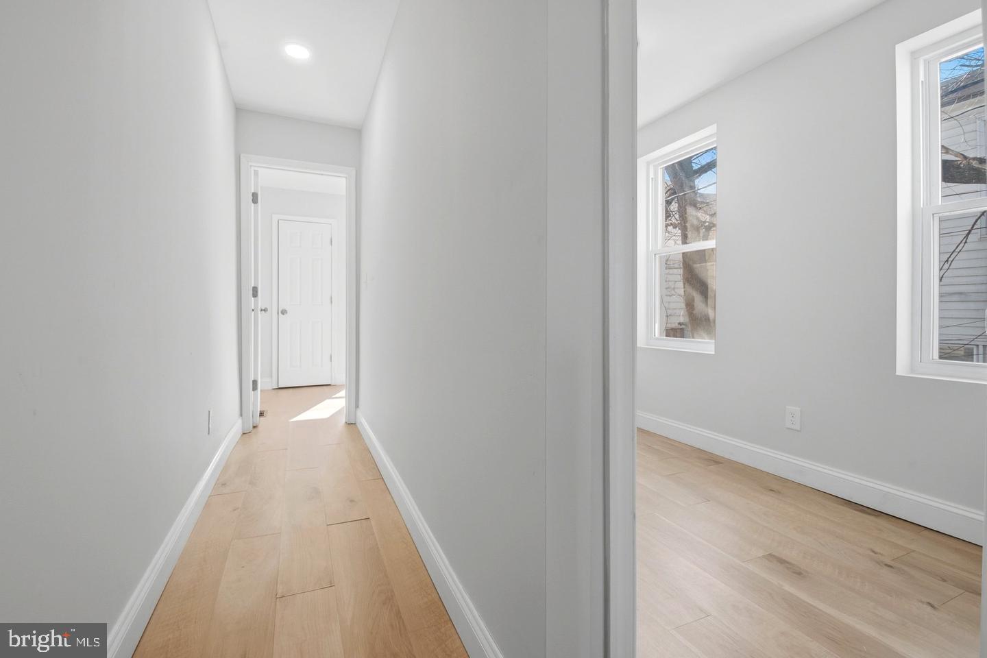 1229 W Saratoga St Property Photo 15