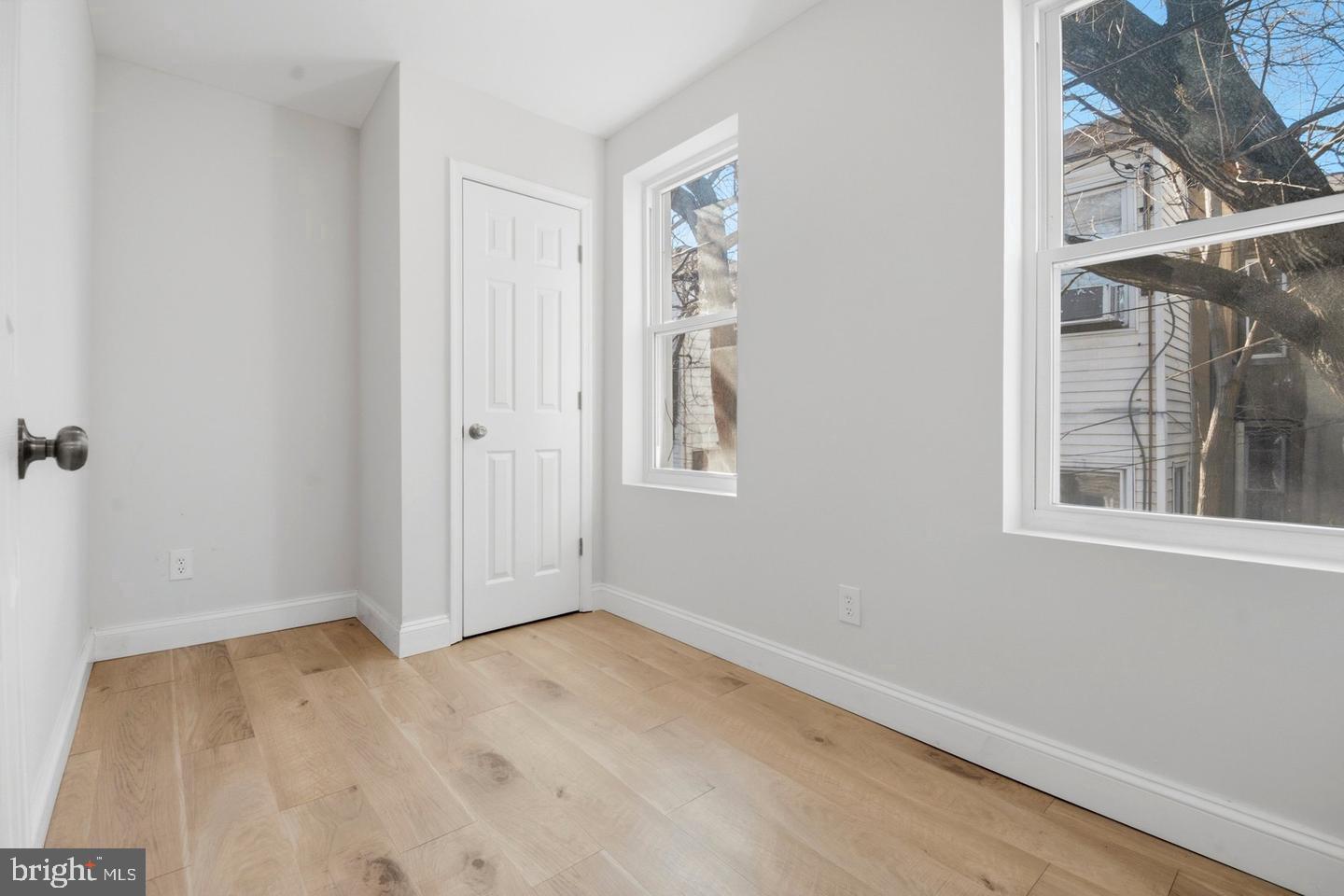 1229 W Saratoga St Property Photo 20