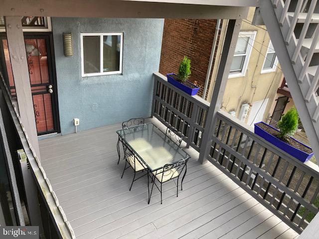 2225-#b Brookfield Ave Property Photo 20