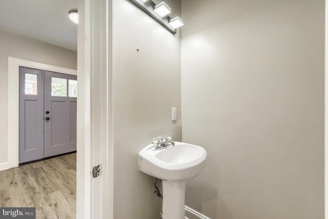 4812 Reisterstown Rd Property Photo 8