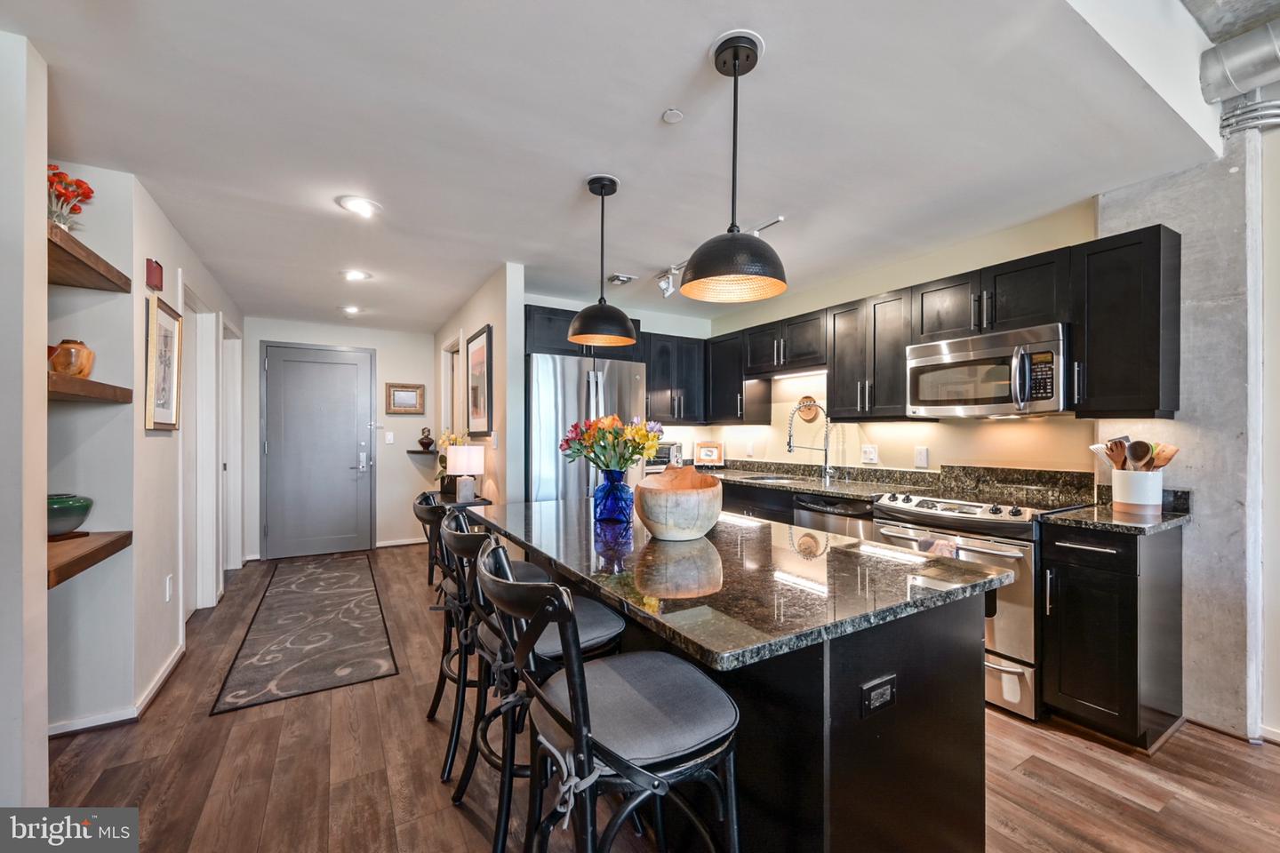 1200 Steuart St #327 Property Photo 7