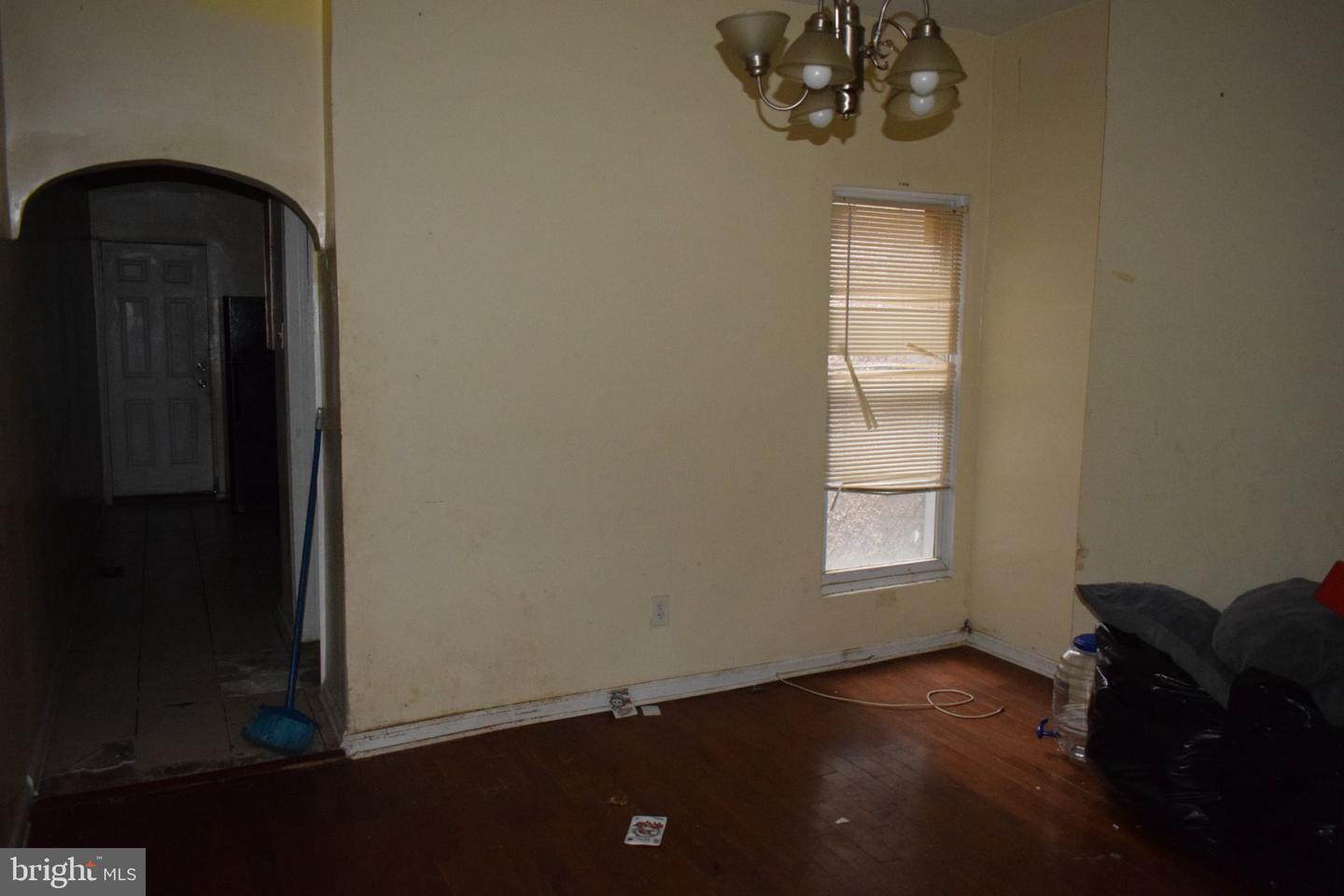 1726 Appleton St Property Photo 6