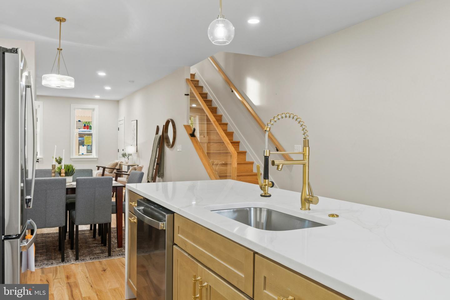 3921 Roland Ave Property Photo 11