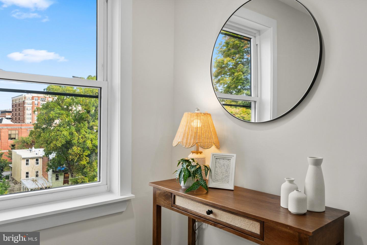 3921 Roland Ave Property Photo 16